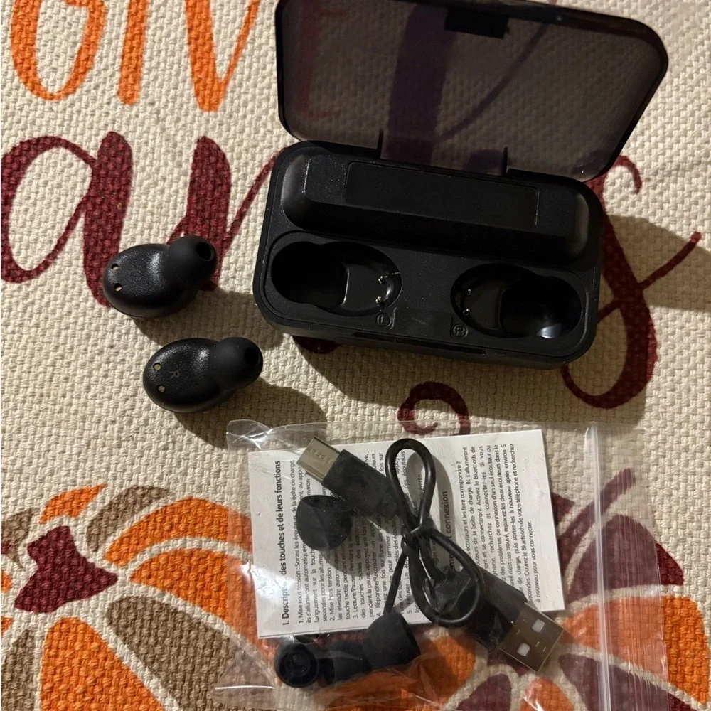 TWS F9 Black True Wireless Earbuds with Power Bank